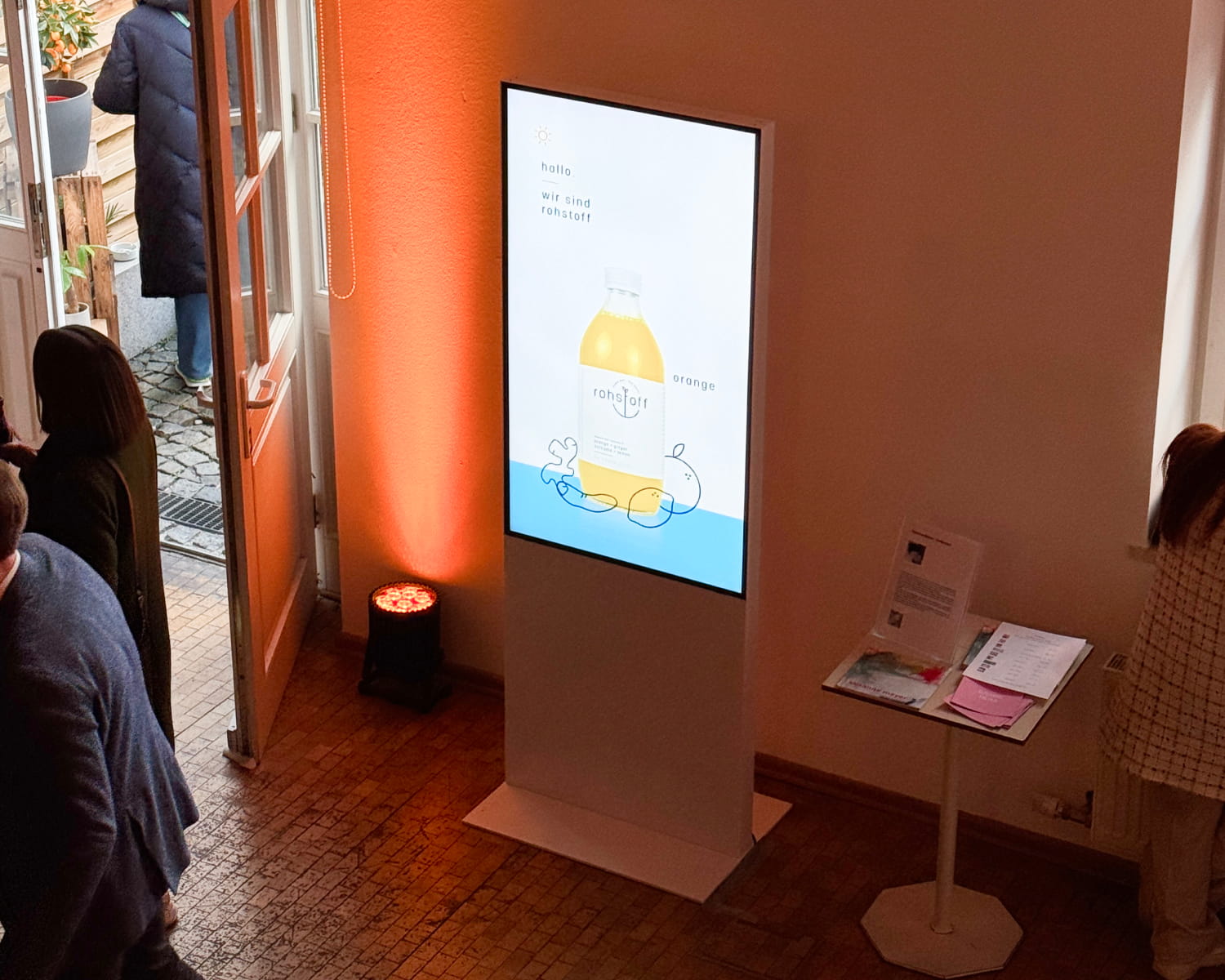 Lindwurmkollektiv München - Digitaler Aufsteller